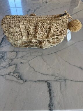 Anthropologie Raffia Ruffle clutch